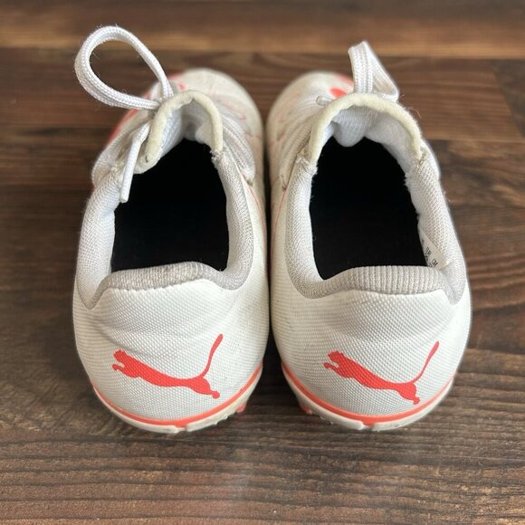 Puma Kids Future Play FG Soccer Cleats Size 12 White Pink Slip On Lace Up GUC - Picture 2 of 10